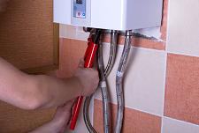 using tankless water heaters, Holliston, Cordaville MA